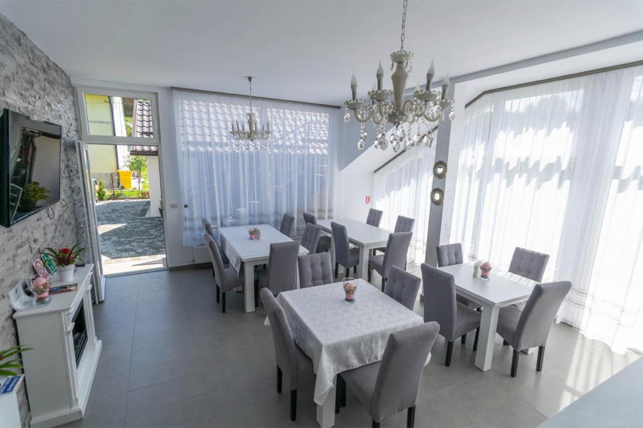 Hotel Perla Blanca Moisei Zewnętrze zdjęcie